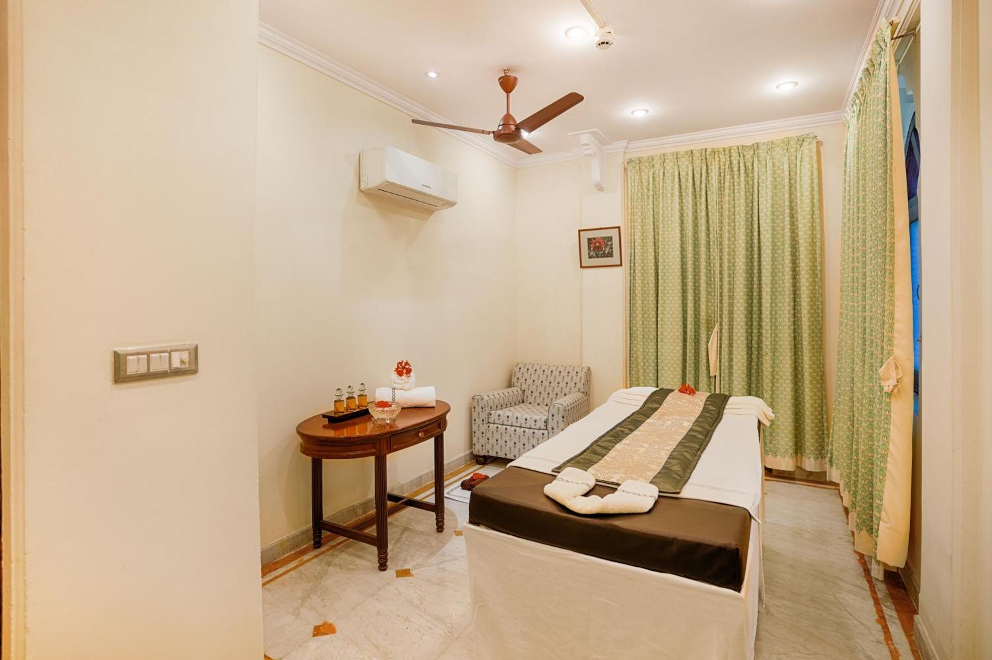Club Mahindra Bharatpur Exterior foto