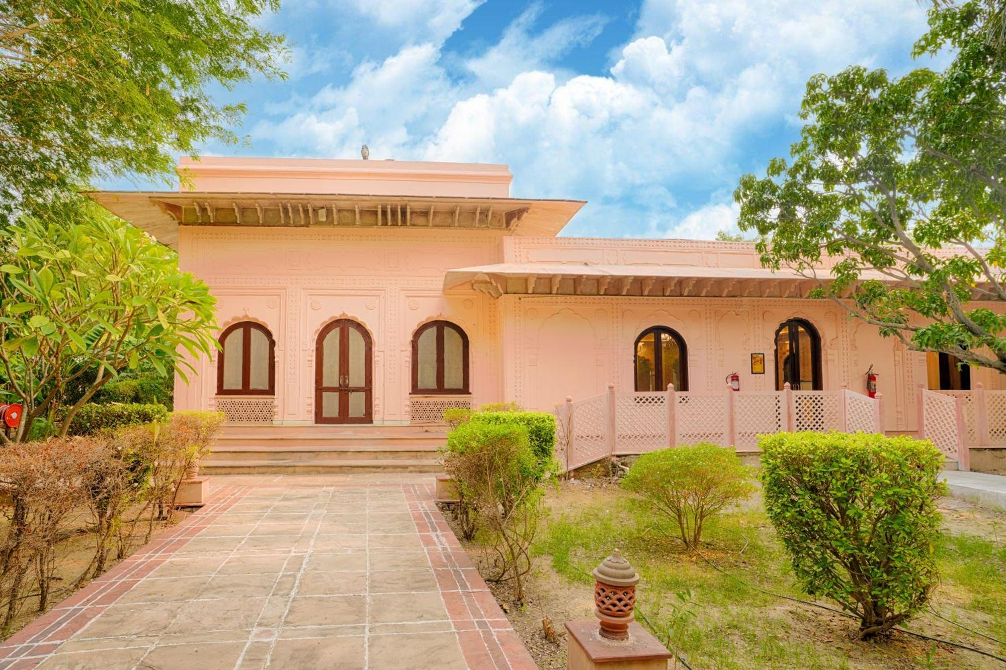 Club Mahindra Bharatpur Exterior foto