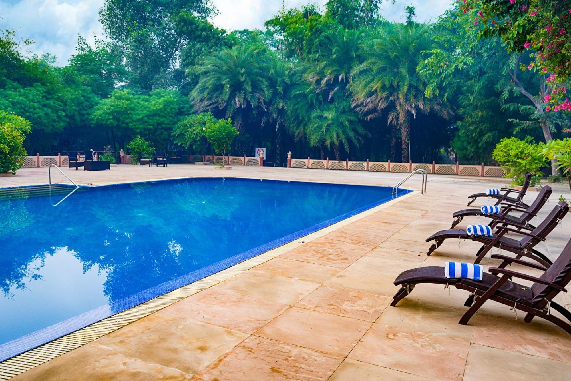 Club Mahindra Bharatpur Exterior foto