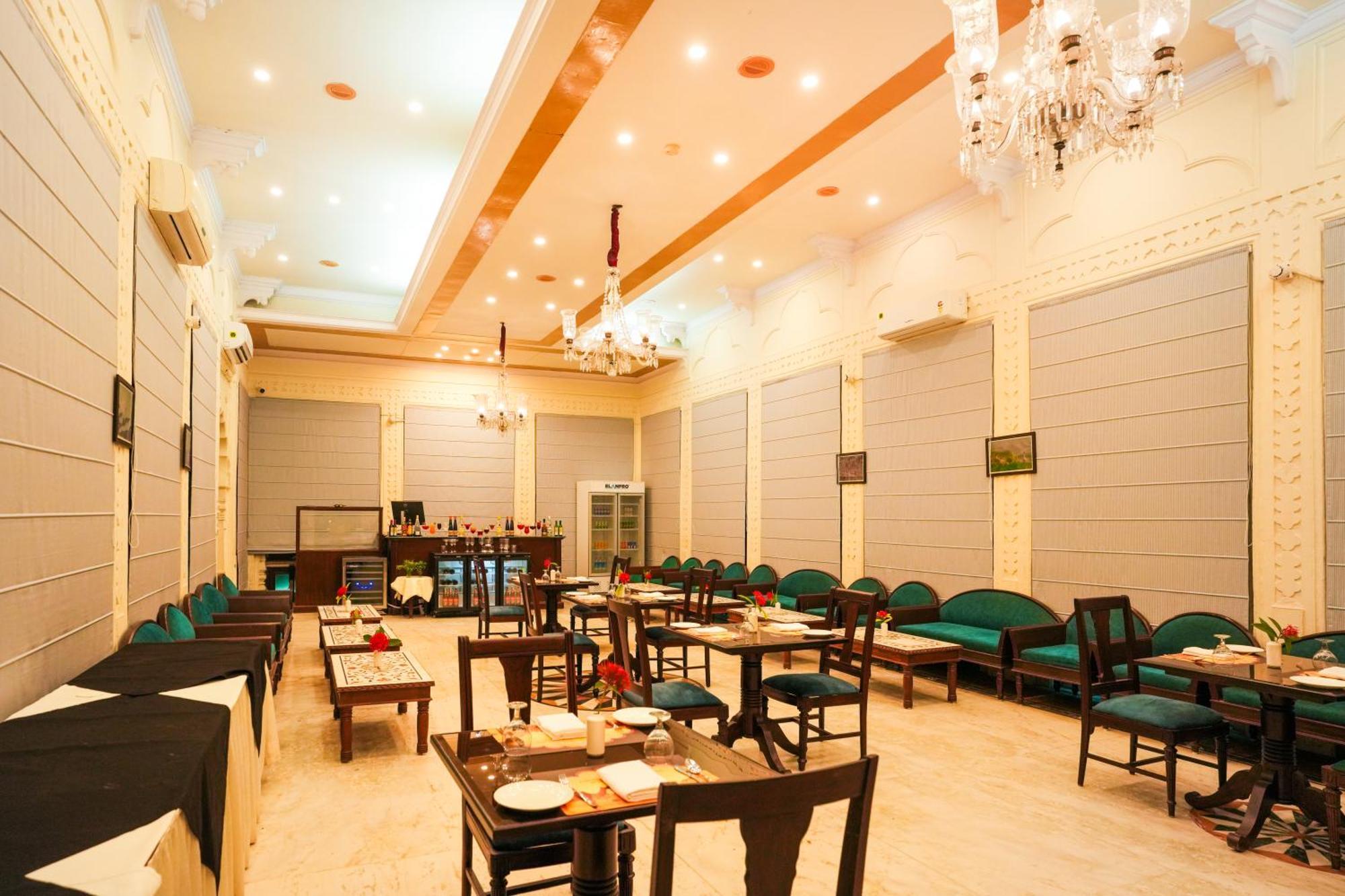 Club Mahindra Bharatpur Exterior foto