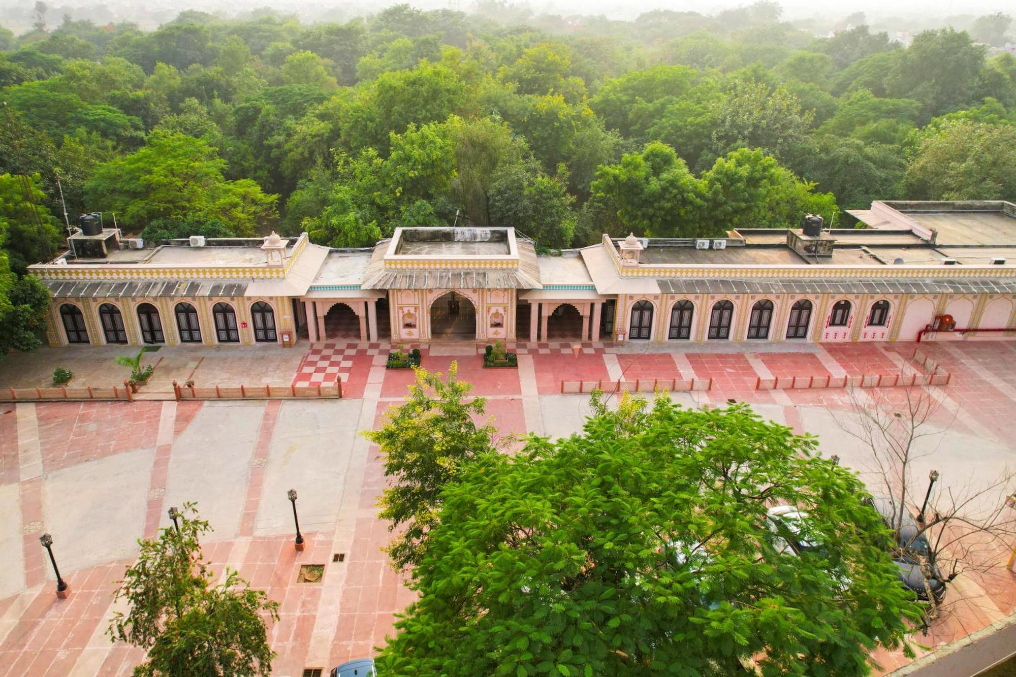 Club Mahindra Bharatpur Exterior foto